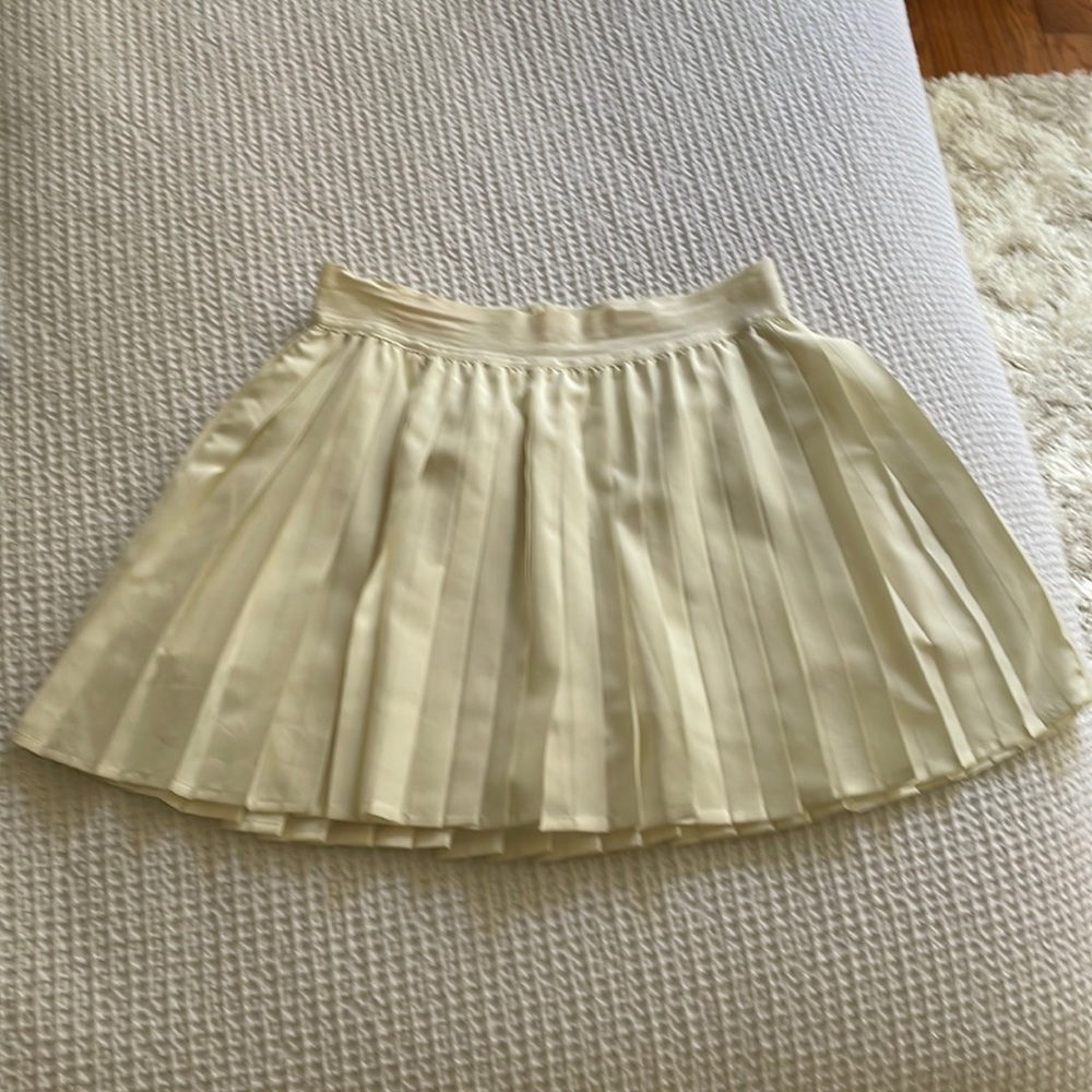 LA hearts cream pleated skort